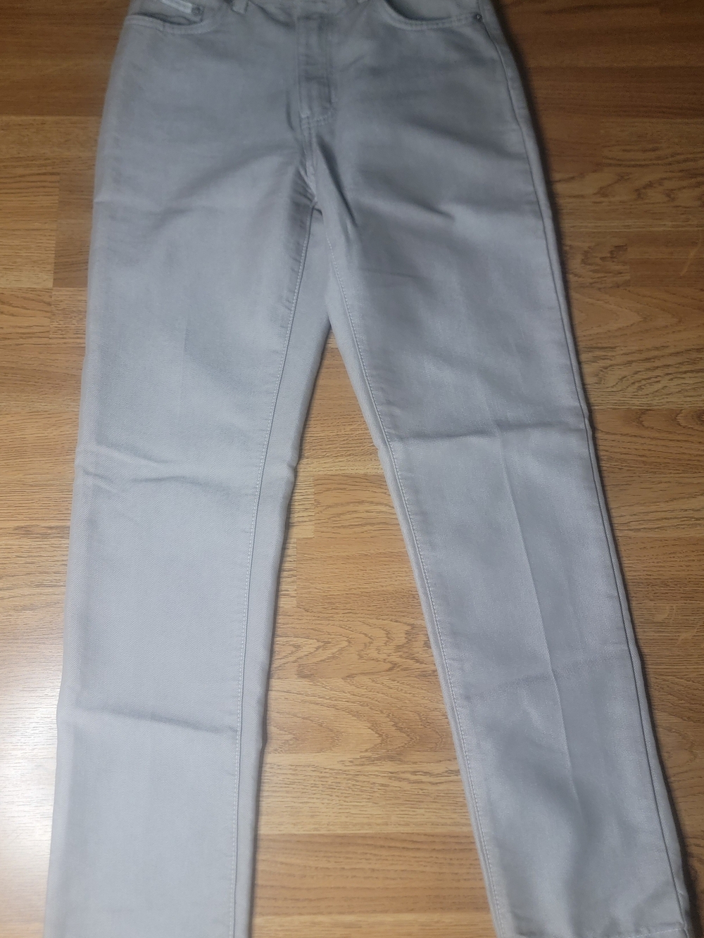Calvin Klein Jeans Straight Leg Light Gray Women's Jeans